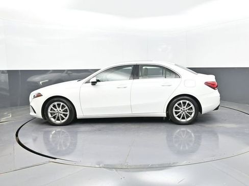 Used 2019 Mercedes-Benz A 220 image 2