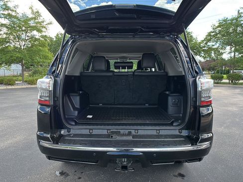 Used 2017 Toyota 4Runner Limited AWD/4WD image 12