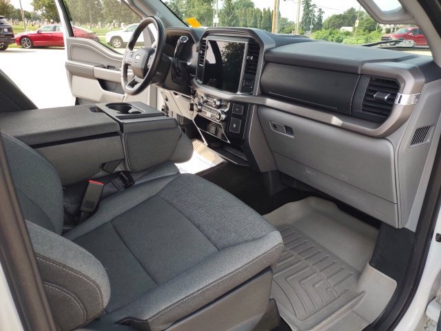 Used 2025 Ford F150 XLT w/ Equipment Group 301A Standard AWD/4WD image 22