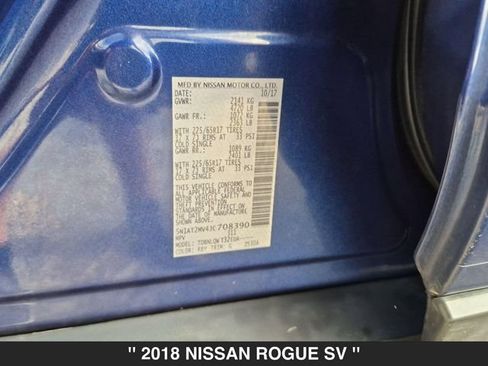 Used 2018 Nissan Rogue SV AWD/4WD image 34