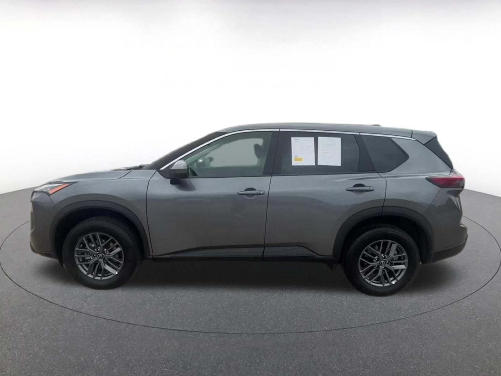 Used 2026 Nissan Rogue SV AWD/4WD image 8