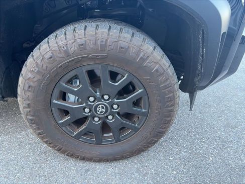 Used 2026 Toyota 4Runner SR5 image 11