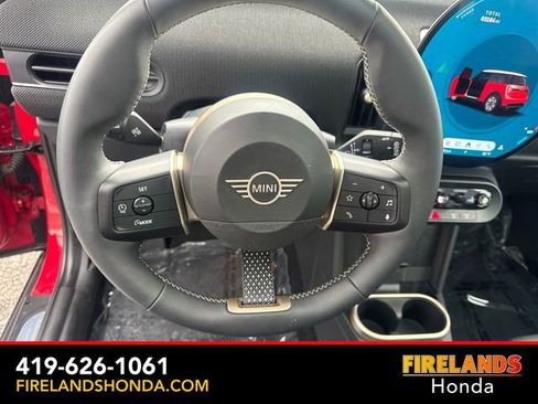 Used 2025 MINI Cooper 2-Door Hardtop FWD image 14