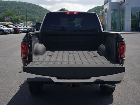 New 2025 RAM 2500 Big Horn image 12