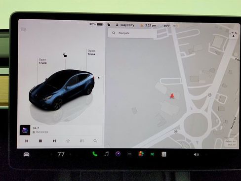 Used 2025 Tesla Model Y Long Range image 22