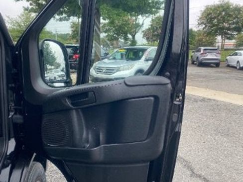 Used 2023 RAM ProMaster 2500 FWD image 10