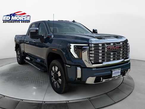 New 2026 GMC Sierra 2500 Denali AWD/4WD image 7