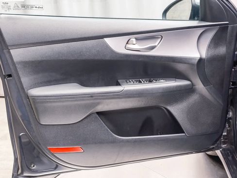 Used 2023 Kia Forte LXS image 20