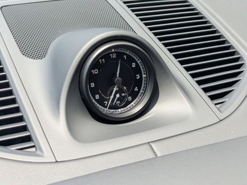 New 2025 Porsche Macan S image 21