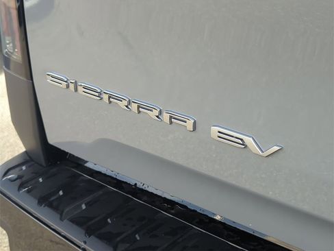 Used 2026 GMC Sierra EV Elevation image 25