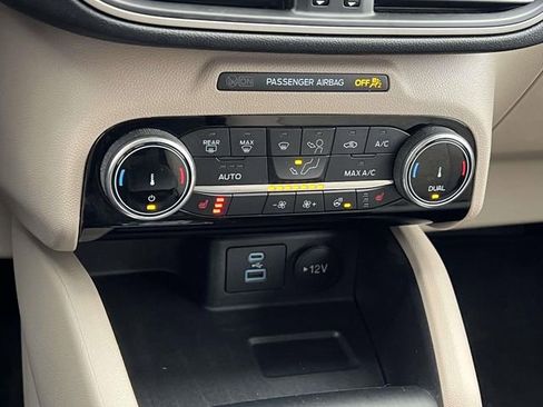 Certified 2022 Ford Escape SE w/ Convenience Package image 24