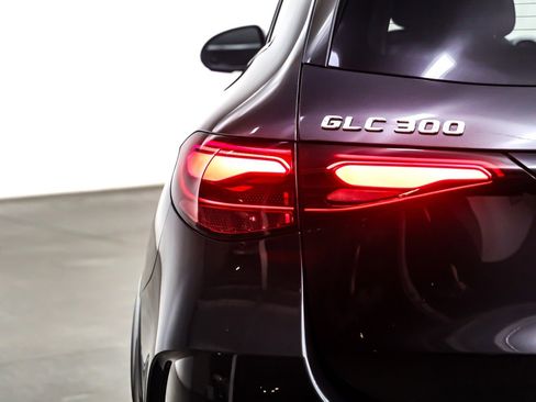 Used 2024 Mercedes-Benz GLC 300 GLC 300 SUV w/ AMG Line image 16