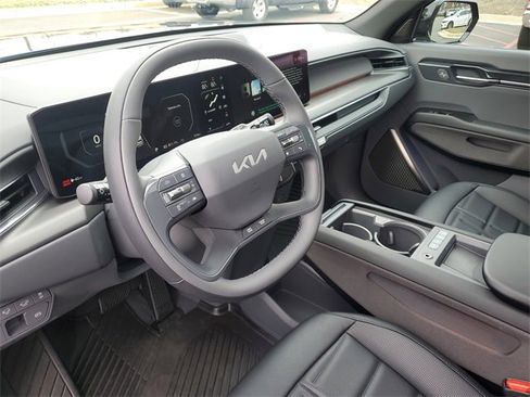 Certified 2026 Kia EV9 Land w/ Nightfall Edition Package image 21
