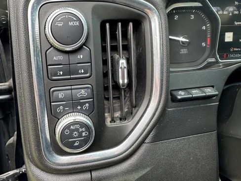 Used 2021 GMC Sierra 2500 Denali w/ Denali Black Diamond Edition image 15