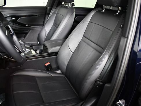 Used 2023 Land Rover Range Rover Evoque R-Dynamic S image 19