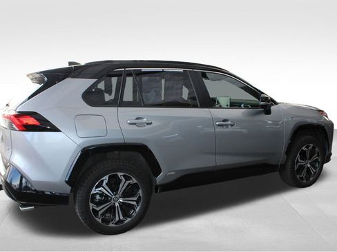 Certified 2022 Toyota RAV4 XSE w/ Weather Package AWD/4WD image 19