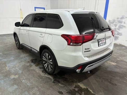 Used 2019 Mitsubishi Outlander ES FWD image 5