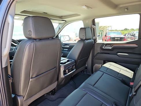 New 2026 GMC Sierra 1500 Denali w/ Denali Reserve Package image 11
