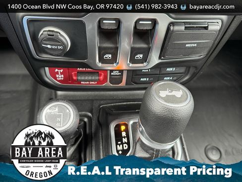 Used 2025 Jeep Wrangler Sport AWD/4WD image 21