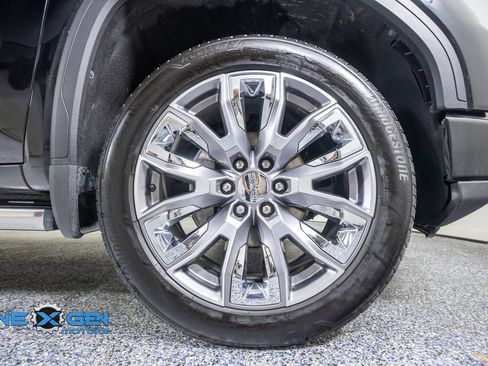Used 2025 GMC Sierra 1500 Denali w/ Denali Reserve Package AWD/4WD image 46