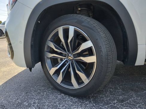 Used 2021 Volkswagen Atlas Cross Sport SEL Premium R-Line AWD/4WD image 37