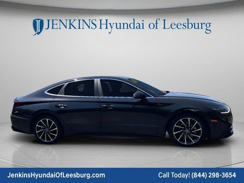 Used 2023 Hyundai Sonata Limited FWD image 2
