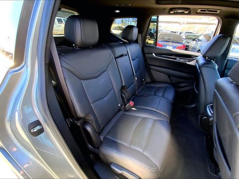 Used 2023 Cadillac XT6 Premium Luxury w/ Technology Package image 18