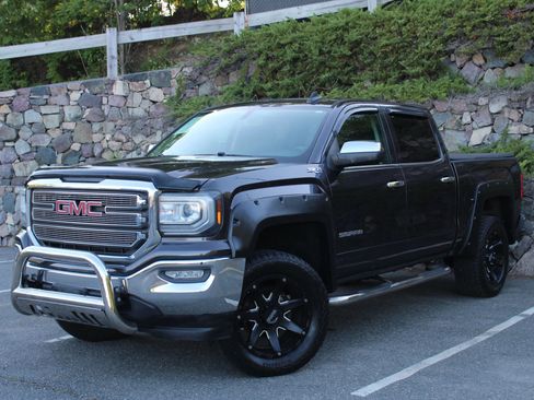Used 2016 GMC Sierra 1500 SLE w/ SLE Value Package AWD/4WD image 2