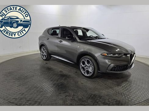 Used 2024 Alfa Romeo Tonale Ti w/ Active Assist Package AWD/4WD image 1