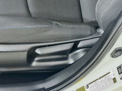 Used 2021 Toyota Corolla SE FWD image 16
