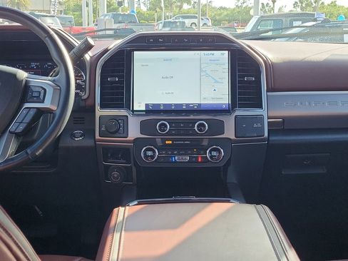 Used 2022 Ford F250 Platinum w/ FX4 Off-Road Package AWD/4WD image 16