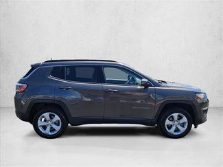 Used 2021 Jeep Compass Latitude w/ Driver Assistance Group AWD/4WD video 4