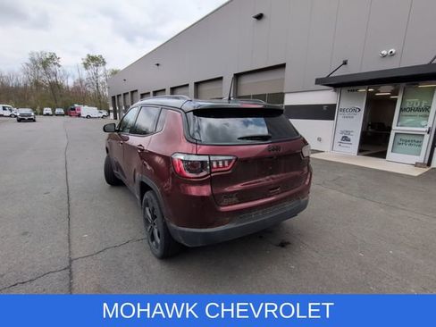 Used 2021 Jeep Compass Latitude w/ Sun and Sound Group AWD/4WD image 3
