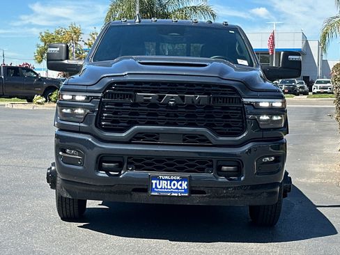 New 2025 RAM 3500 Limited image 9