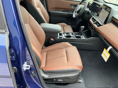 New 2026 Subaru Outback Touring AWD/4WD image 18