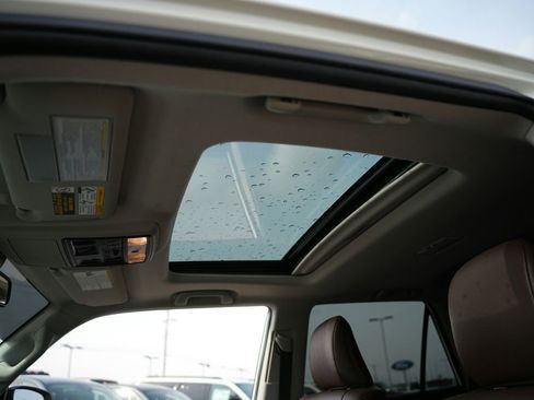 Used 2022 Toyota 4Runner Limited image 21