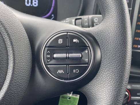 Used 2023 Kia Soul LX w/ Option Group 015 FWD image 19