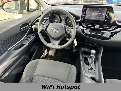 Used 2021 Toyota C-HR LE image 4