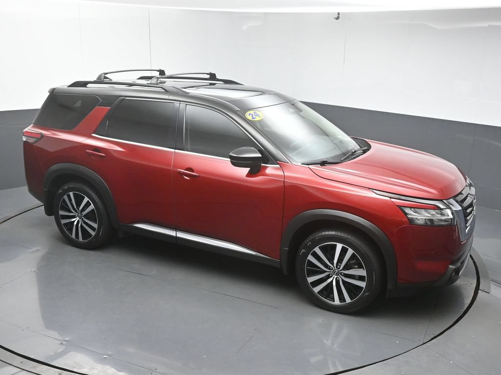 Used 2024 Nissan Pathfinder Platinum FWD image 45