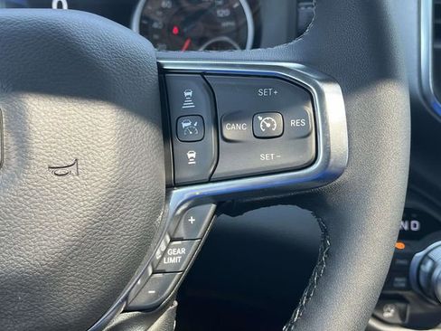 New 2026 RAM 1500 Laramie AWD/4WD image 22