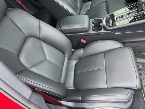 Used 2025 Porsche Macan Turbo image 65