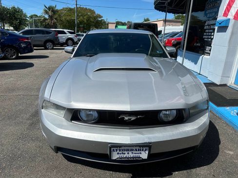 Used 2012 Ford Mustang GT Premium w/ HID Headlamps & Security Pkg RWD image 9