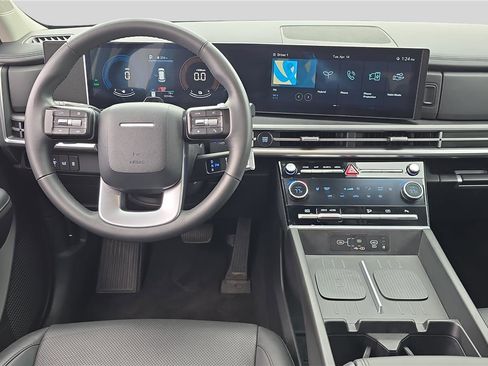 Used 2025 Hyundai Santa Fe SEL image 9