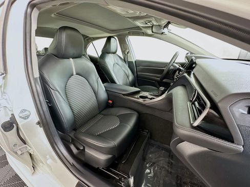 Used 2023 Toyota Camry SE image 27