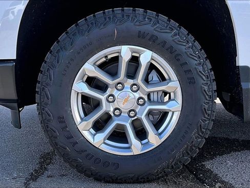 New 2026 Chevrolet Silverado 1500 W/T w/ WT Value Package image 12