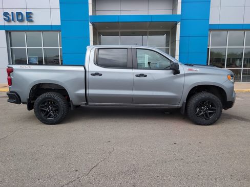Used 2024 Chevrolet Silverado 1500 LT Trail Boss w/ Convenience Package II AWD/4WD image 1