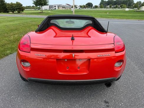 Used 2008 Pontiac Solstice Convertible w/ Premium Package RWD image 15