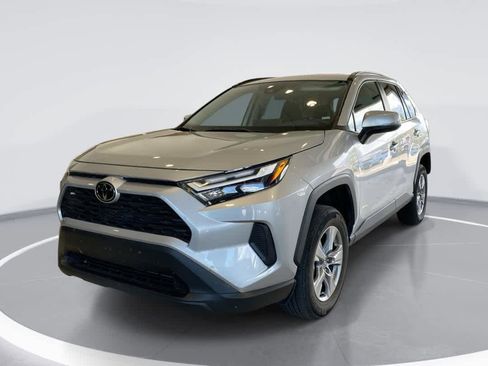 Certified 2025 Toyota RAV4 XLE AWD/4WD image 1