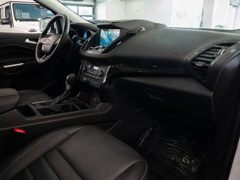 Used 2017 Ford Escape Titanium w/ Equipment Group 301A AWD/4WD image 26