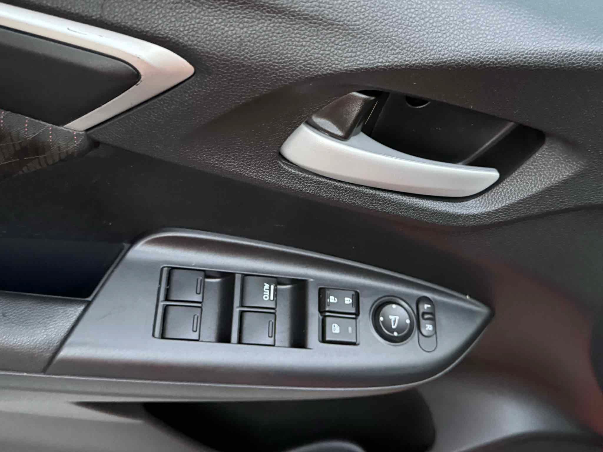 Used 2018 Honda Fit Sport image 71